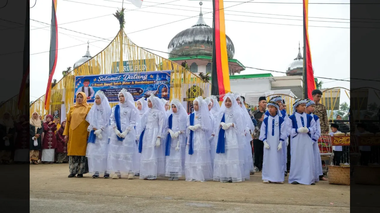 Para Santri ikuti Khatam Alquran